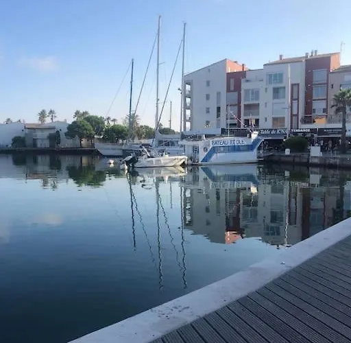 아파트 : Vue Sur Le Port 아그